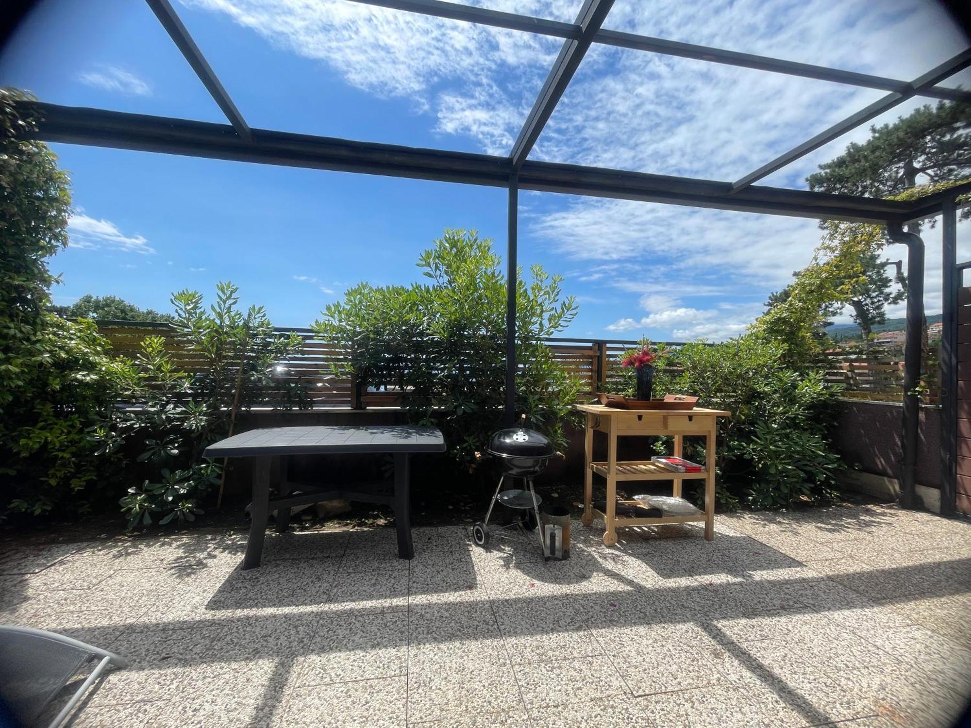 Apartments Villa Dinka Opatija Luaran gambar