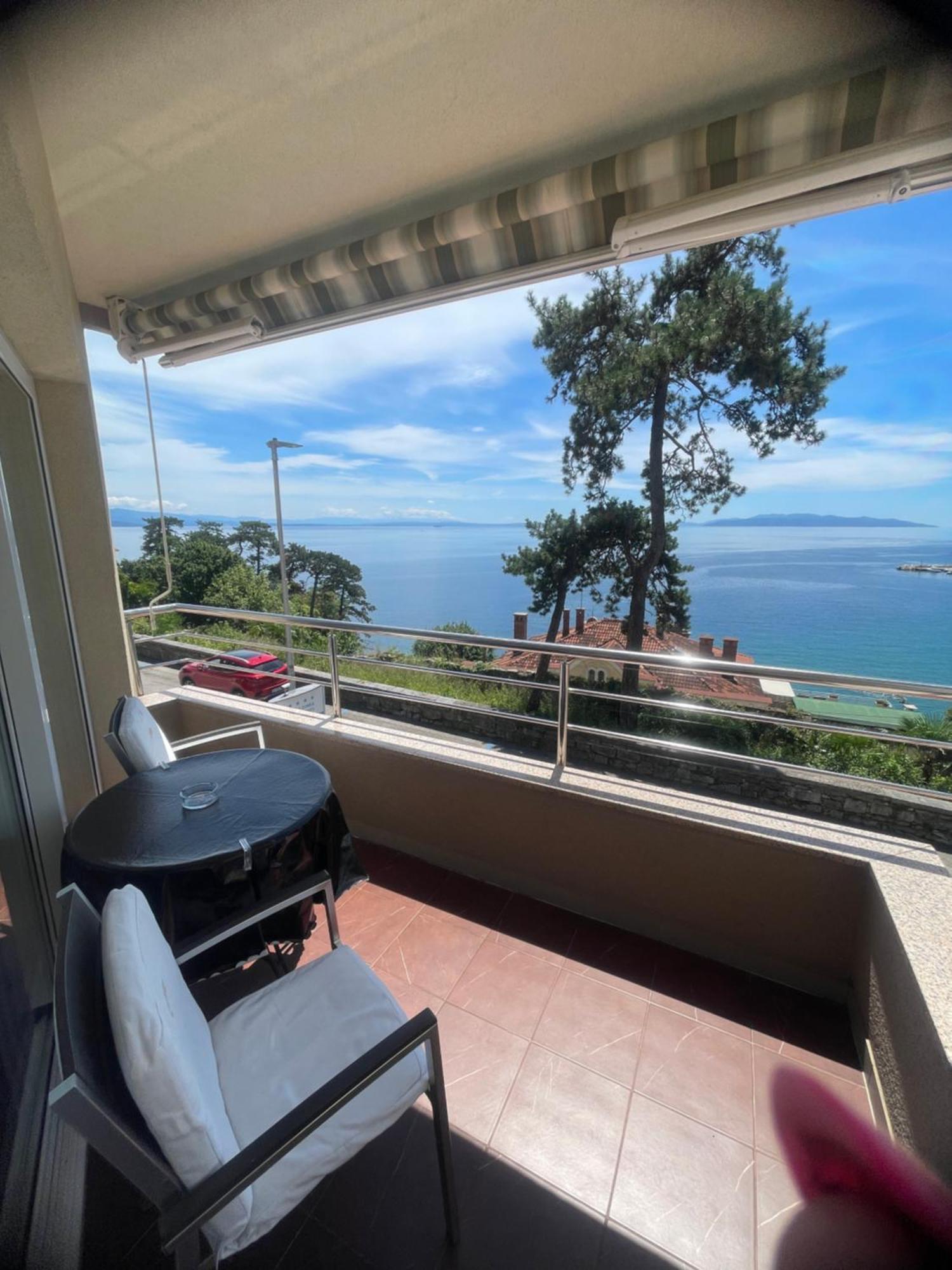 Apartments Villa Dinka Opatija Bilik gambar