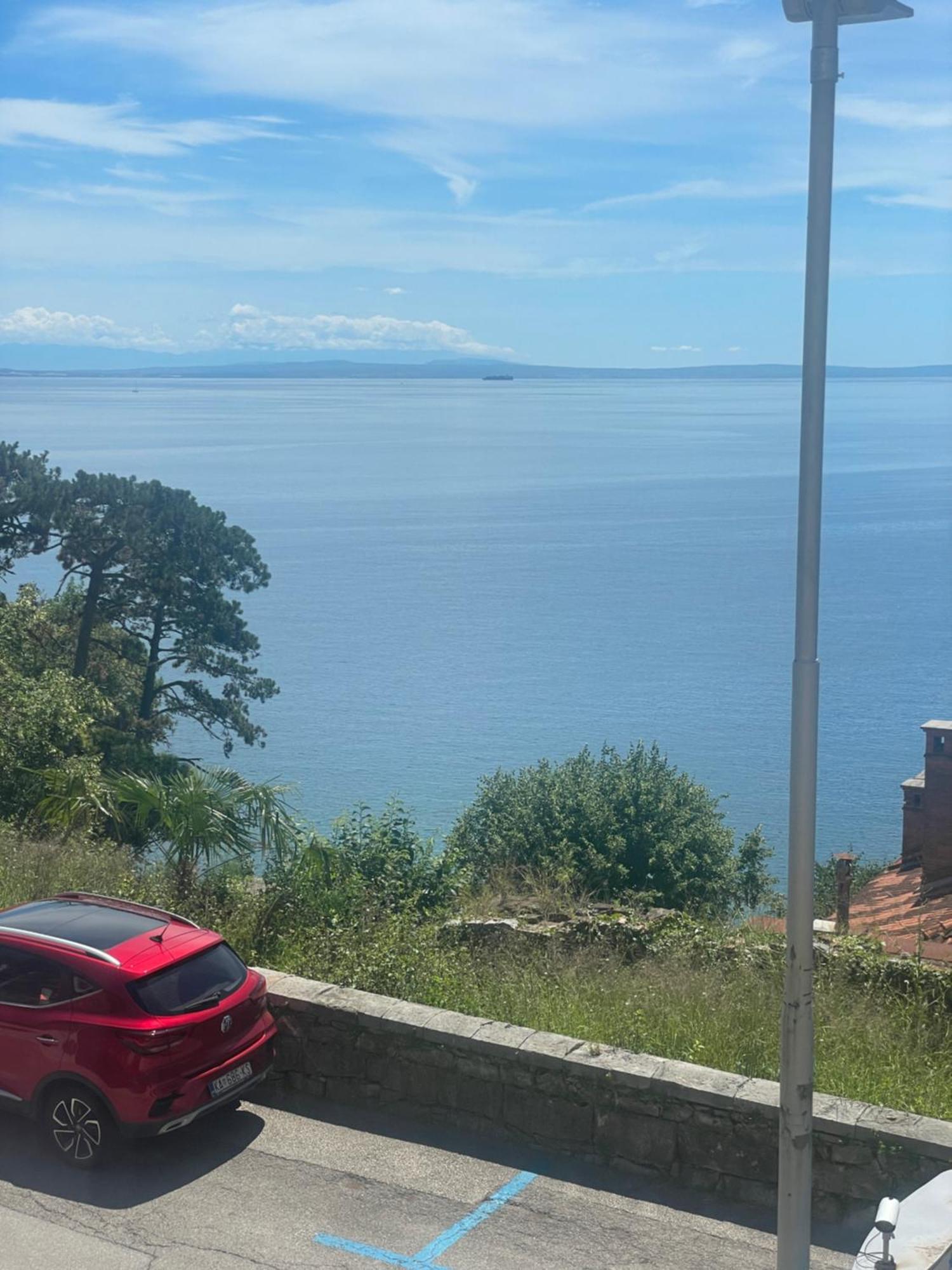 Apartments Villa Dinka Opatija Bilik gambar
