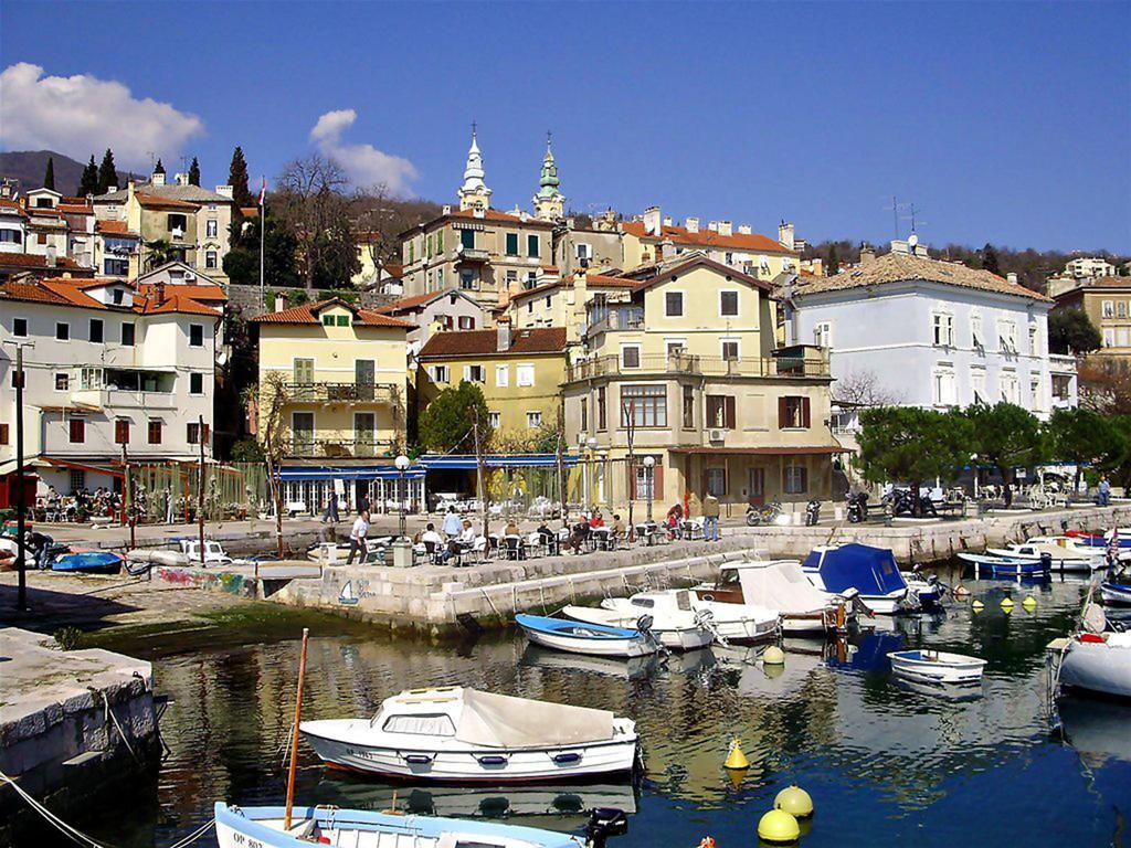 Apartments Villa Dinka Opatija Bilik gambar