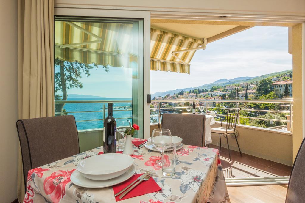 Apartments Villa Dinka Opatija Luaran gambar